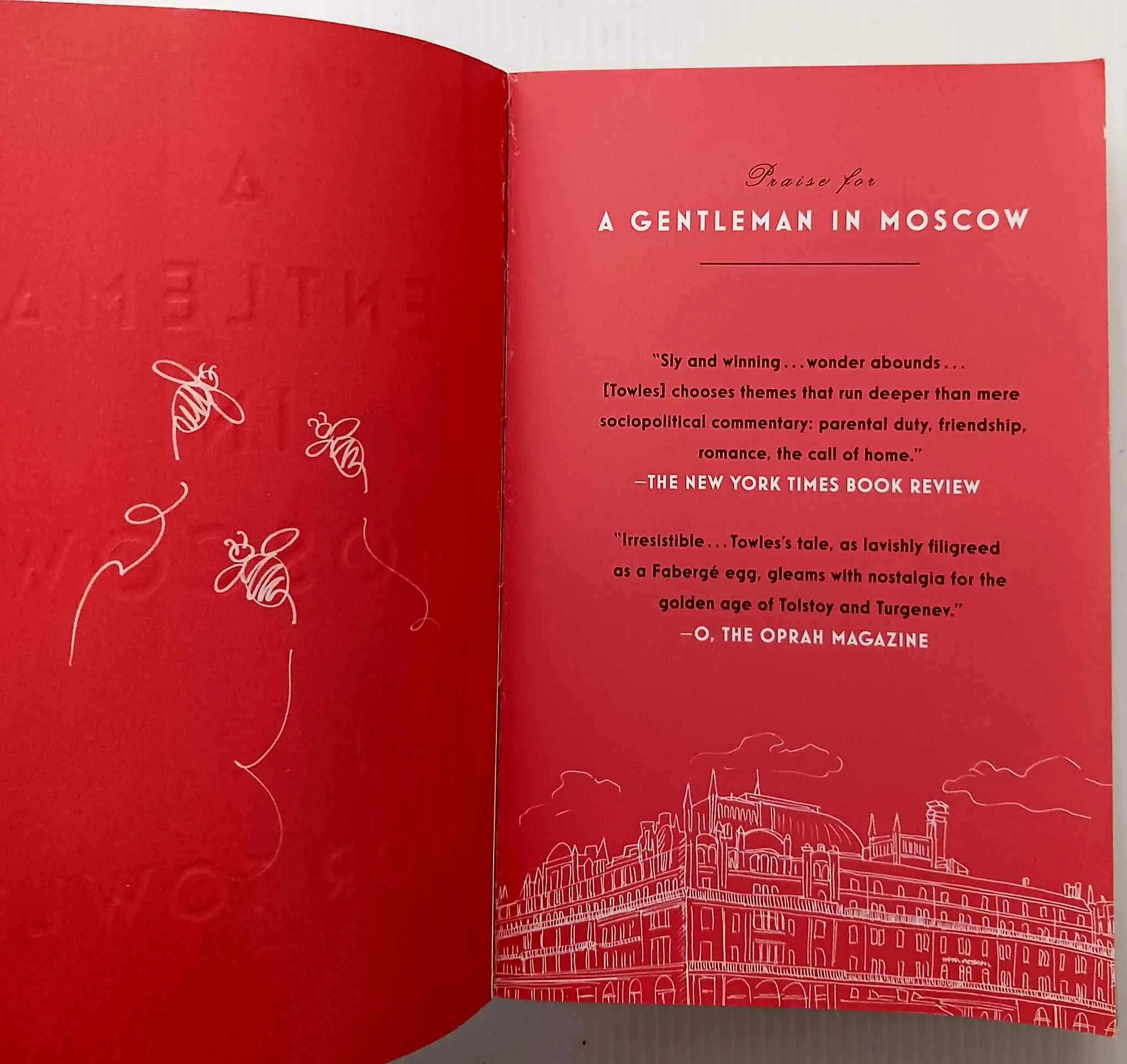 A GENTLEMAN IN MOSCOW - Amor Towles