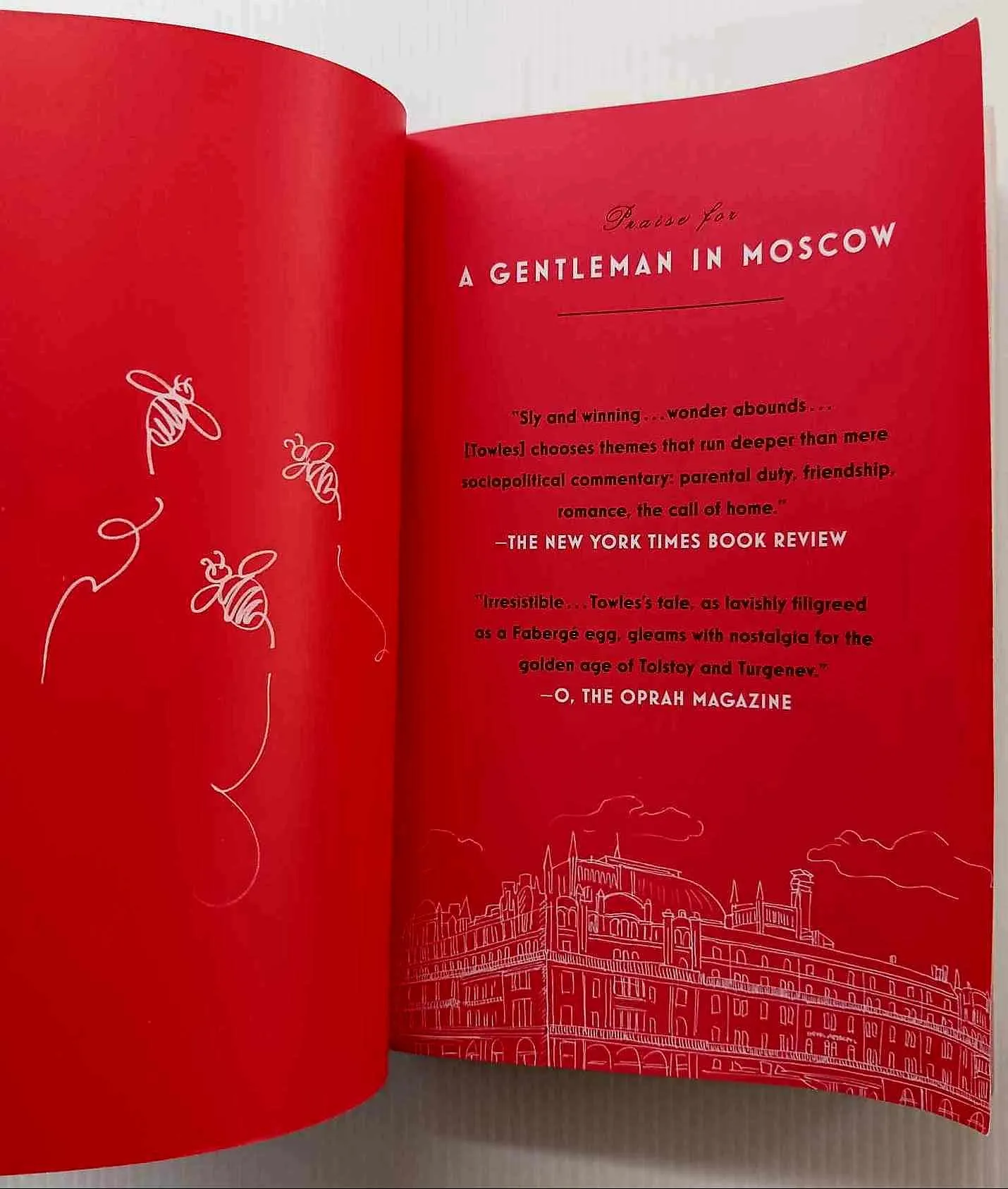 A GENTLEMAN IN MOSCOW - Amor Towles