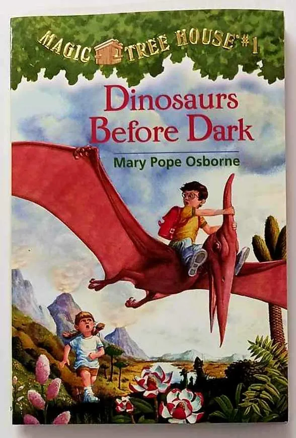DINOSAURS BEFORE DARK - Mary Pope Osborne