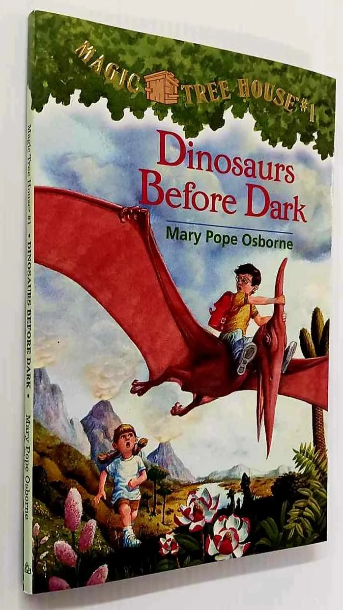 DINOSAURS BEFORE DARK - Mary Pope Osborne