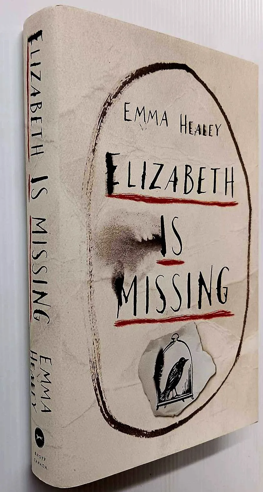 ELIZABETH IS MISSING - Emma Healey