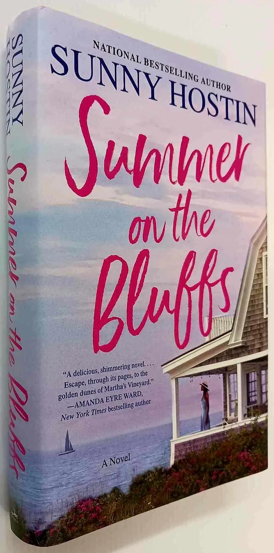 SUMMER ON THE BLUFFS - Sunny Hostin