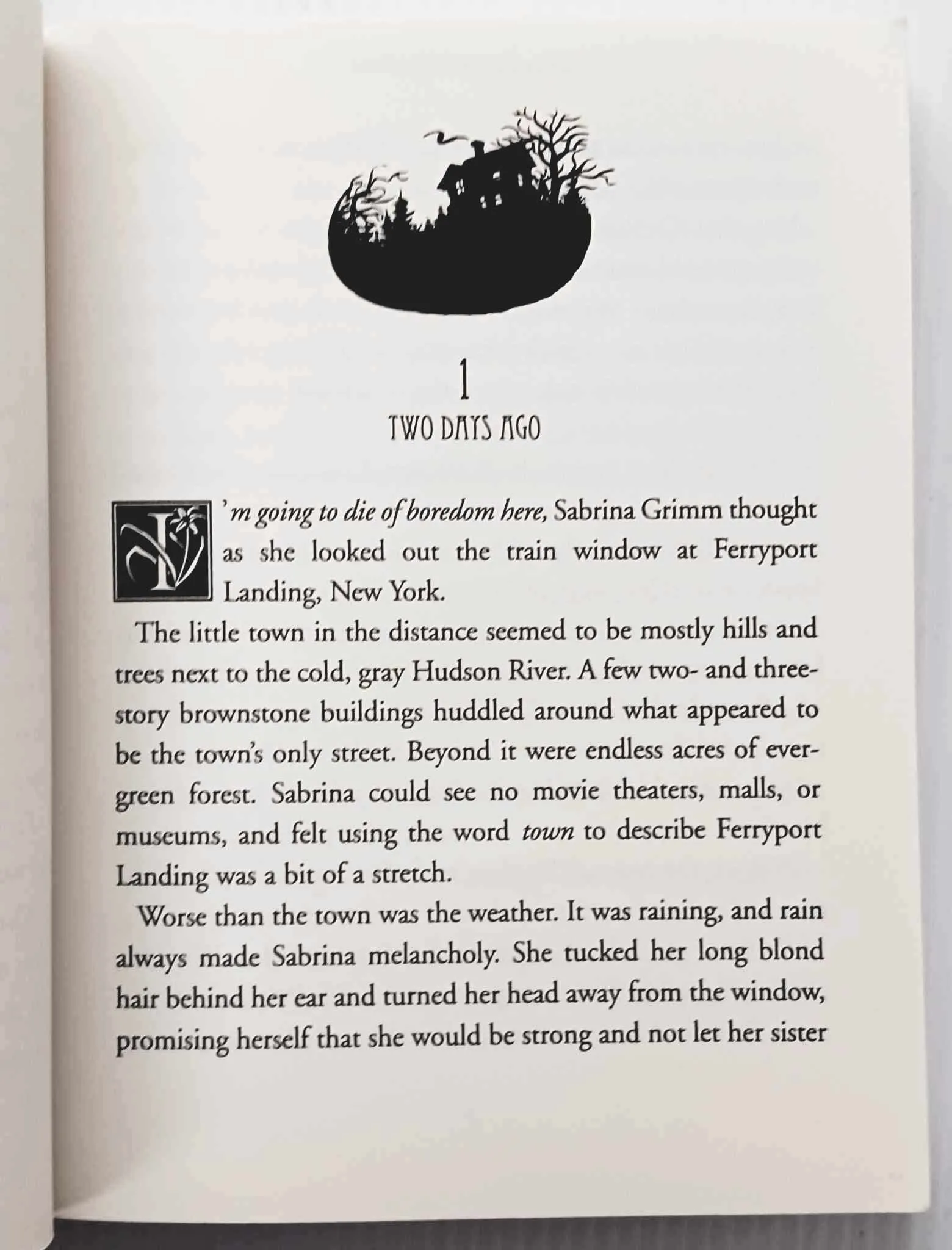 THE FAIRY-TALE DETECTIVES - Michael Buckley