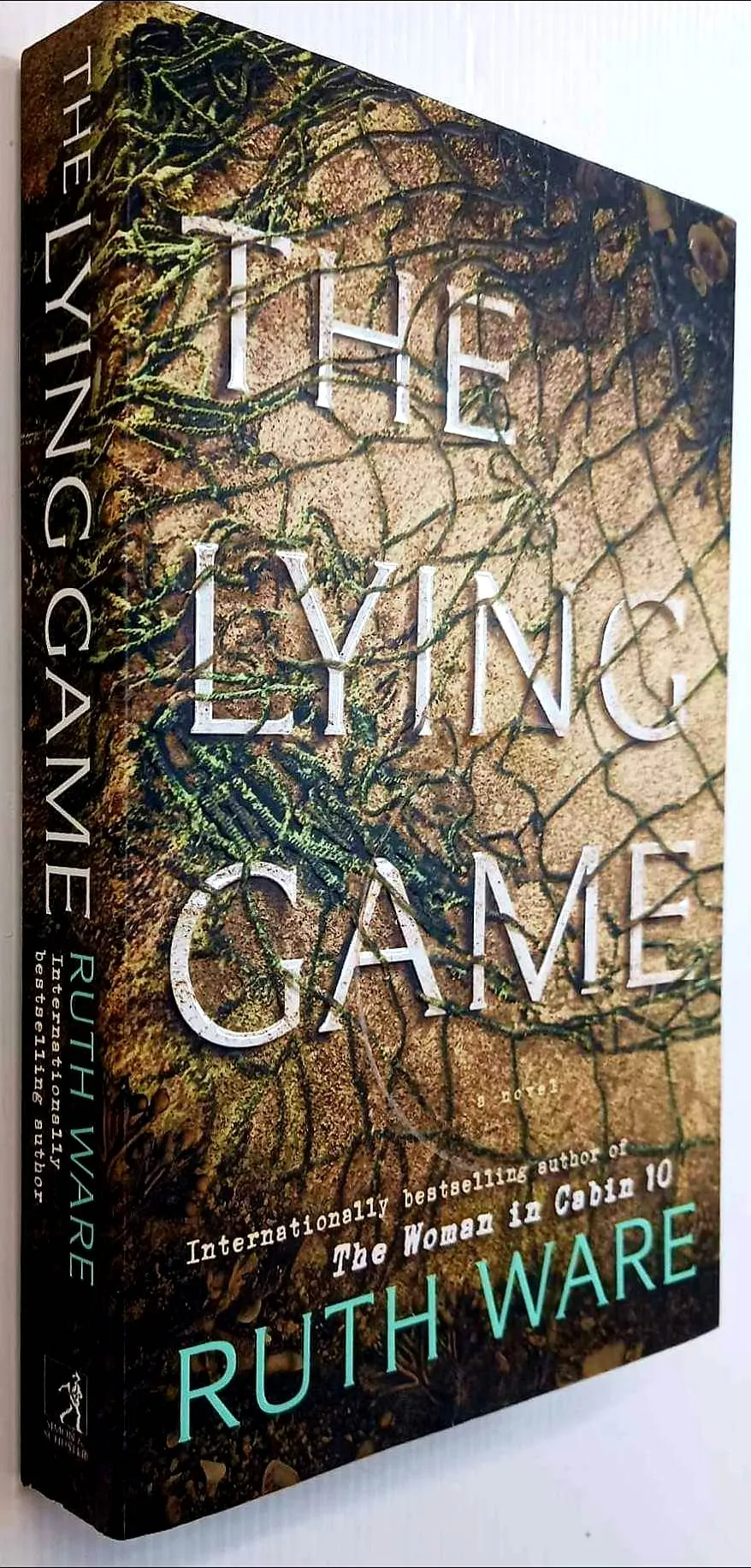 THE LYING GAME - Ruth Ware